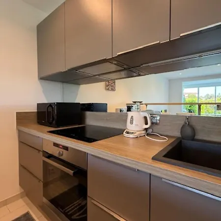 For 2 With Garden Apartment *