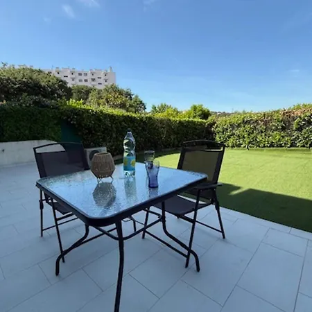 For 2 With Garden Apartment