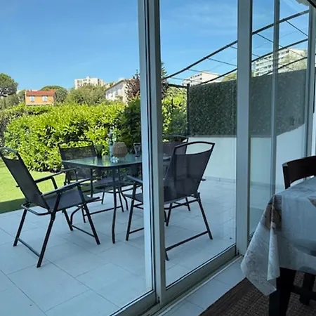 For 2 With Garden Apartment