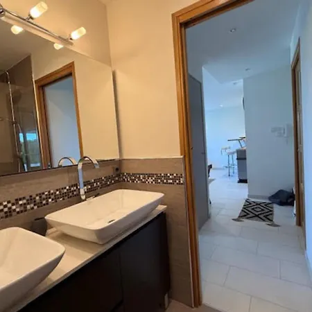For 2 With Garden Apartment *