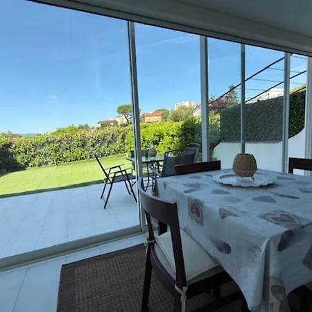 Appartement For 2 With Garden *
